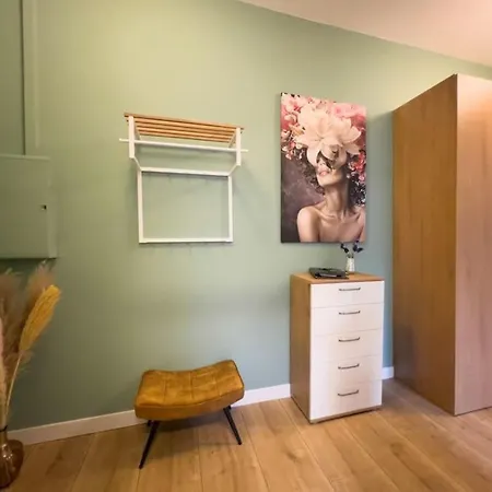 Apartment Exklusives Flowers *