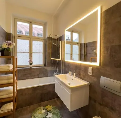 Exklusives Flowers * لبسيا