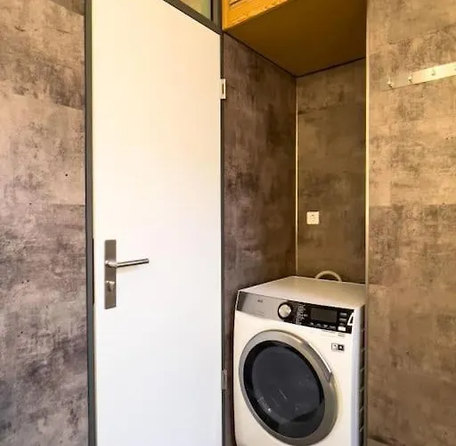 Exklusives Flowers * لبسيا