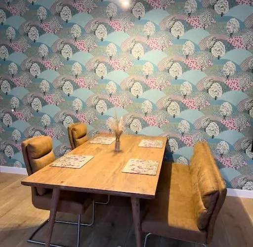 Exklusives Flowers * لبسيا